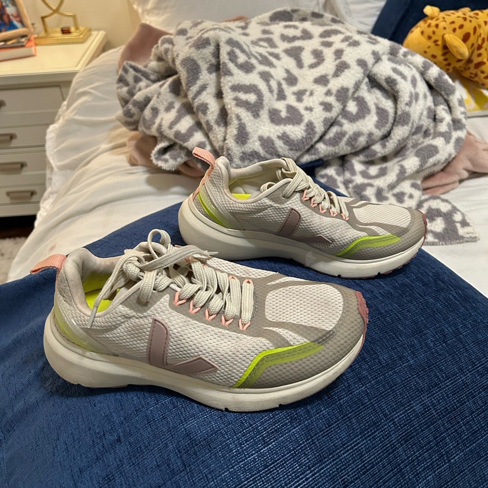 Veja Sneakers